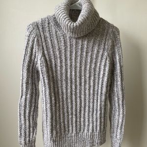 Banana republic sweater